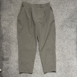 Lululemon Pleated Pull on Pants